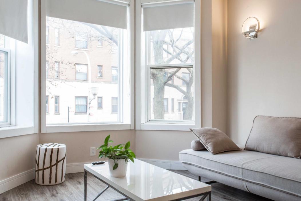The Double Play - 1 Min Walk To Wrigley! Spacious 2Br - Perfect For Cubs Fans! Chicago Exterior photo